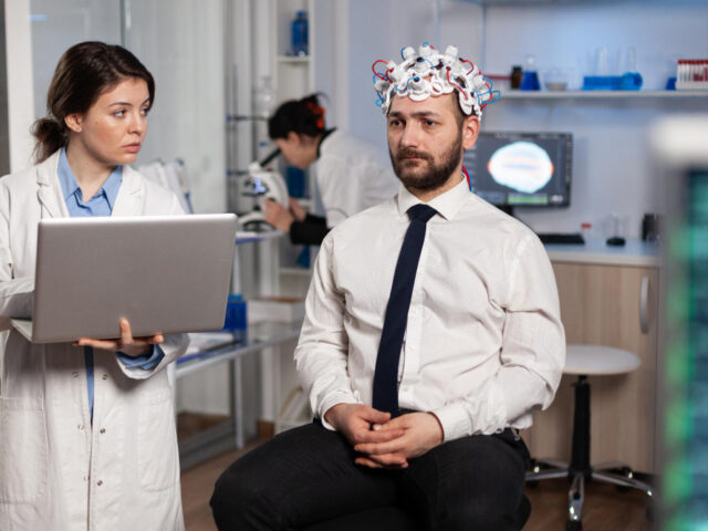 The Role Of Neurologists In Treating Persistent Headaches